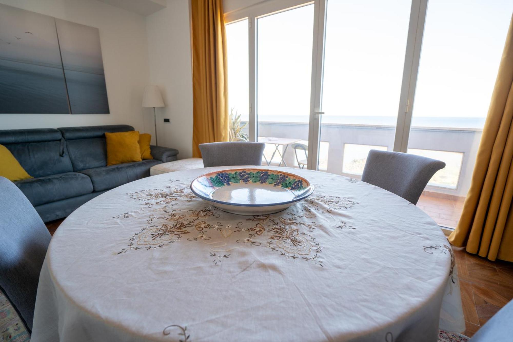 Perla Marina Sea View Apartment Catánia Buitenkant foto